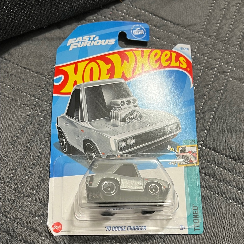Mattel Hot Wheels '70 Dodge Charger - Metallic Silver